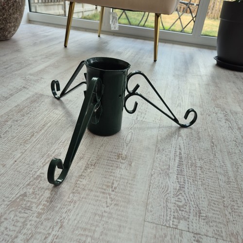 Christmas tree stand strong - christmas,