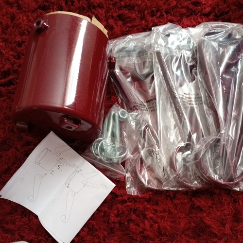 Red traditional scroll leg - red,